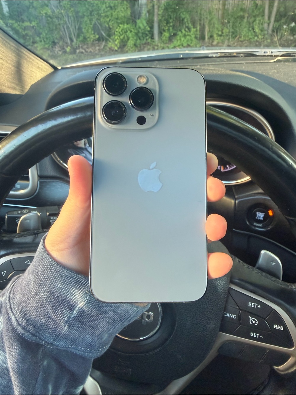 Apple iPhone 13 Pro - baby blue